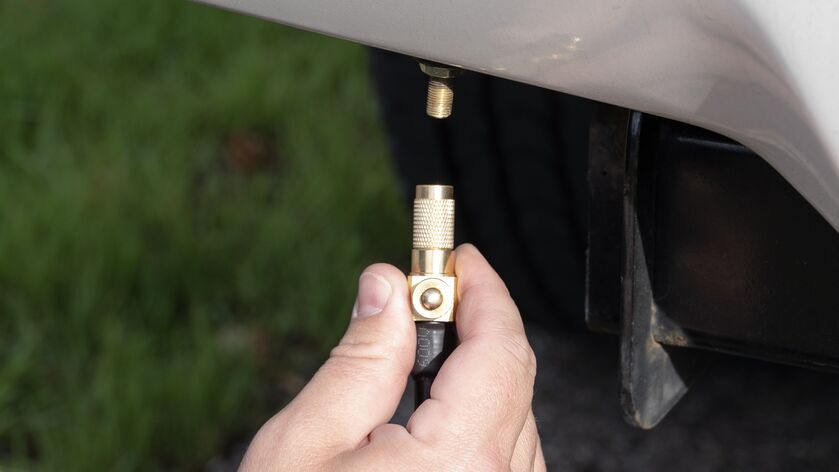 Universal Digital Portable Compressor with 7-Way Adapter (16188)