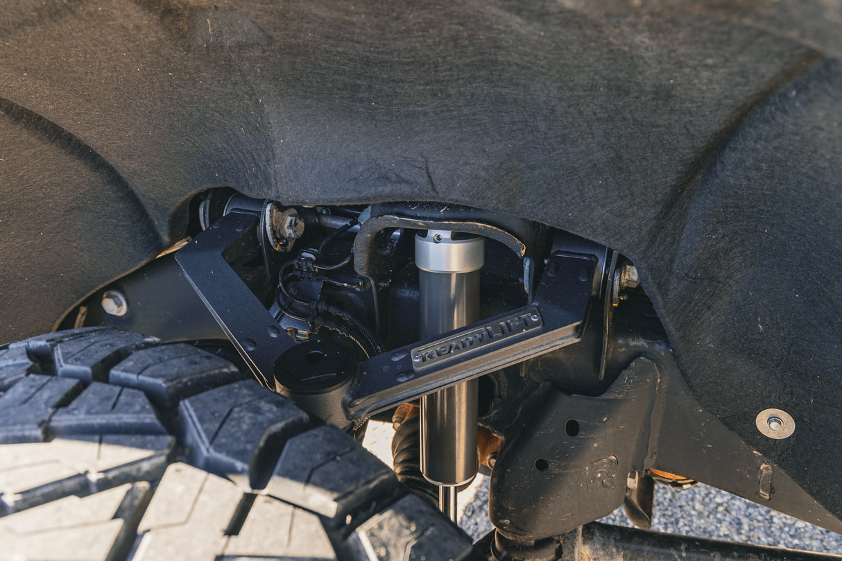 ReadyLift Falcon 2.1 monotube shock installed on GM HD front suspension