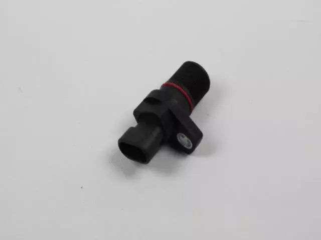 1998.5-2002 Cummins Camshaft Position Sensor (68617369AA) view 2