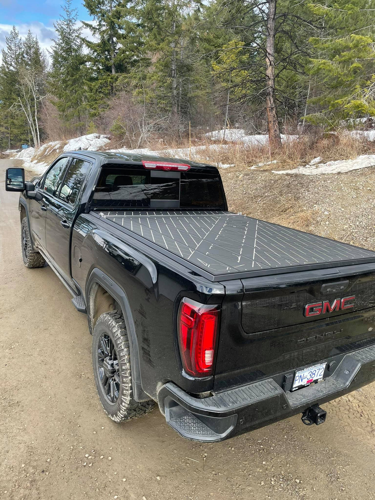 2015-2022 Duramax LIMITLESS Tonneau Cover (15-22-GM-TON)-Tonneau Cover-Limitless-Dirty Diesel Customs