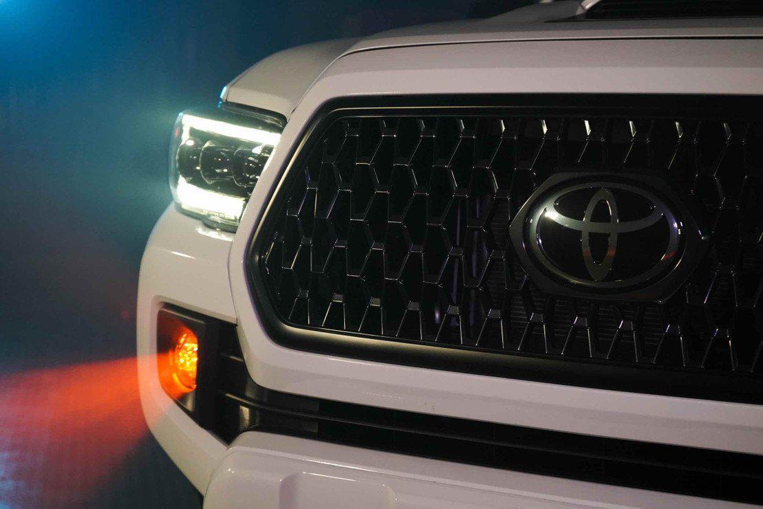 Universal Toyota Oval XB LED Fog Light (LF220)-Fog Lights-Morimoto-Dirty Diesel Customs