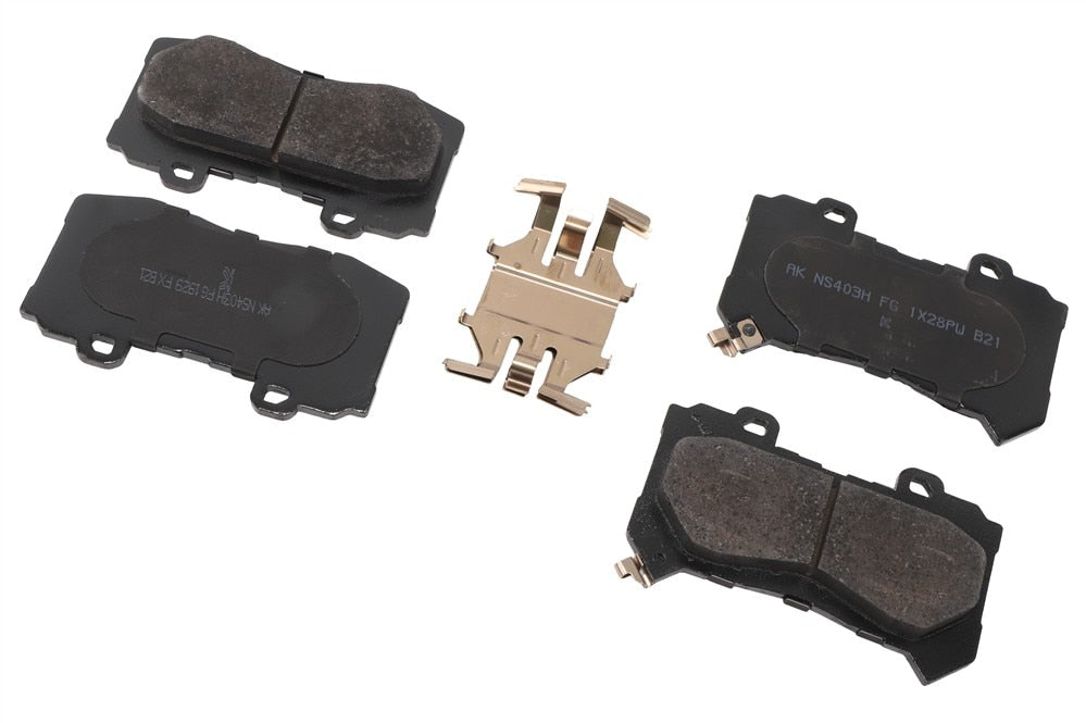 2016-2022 2.8L Duramax FR Brake Pad Set (1711153)