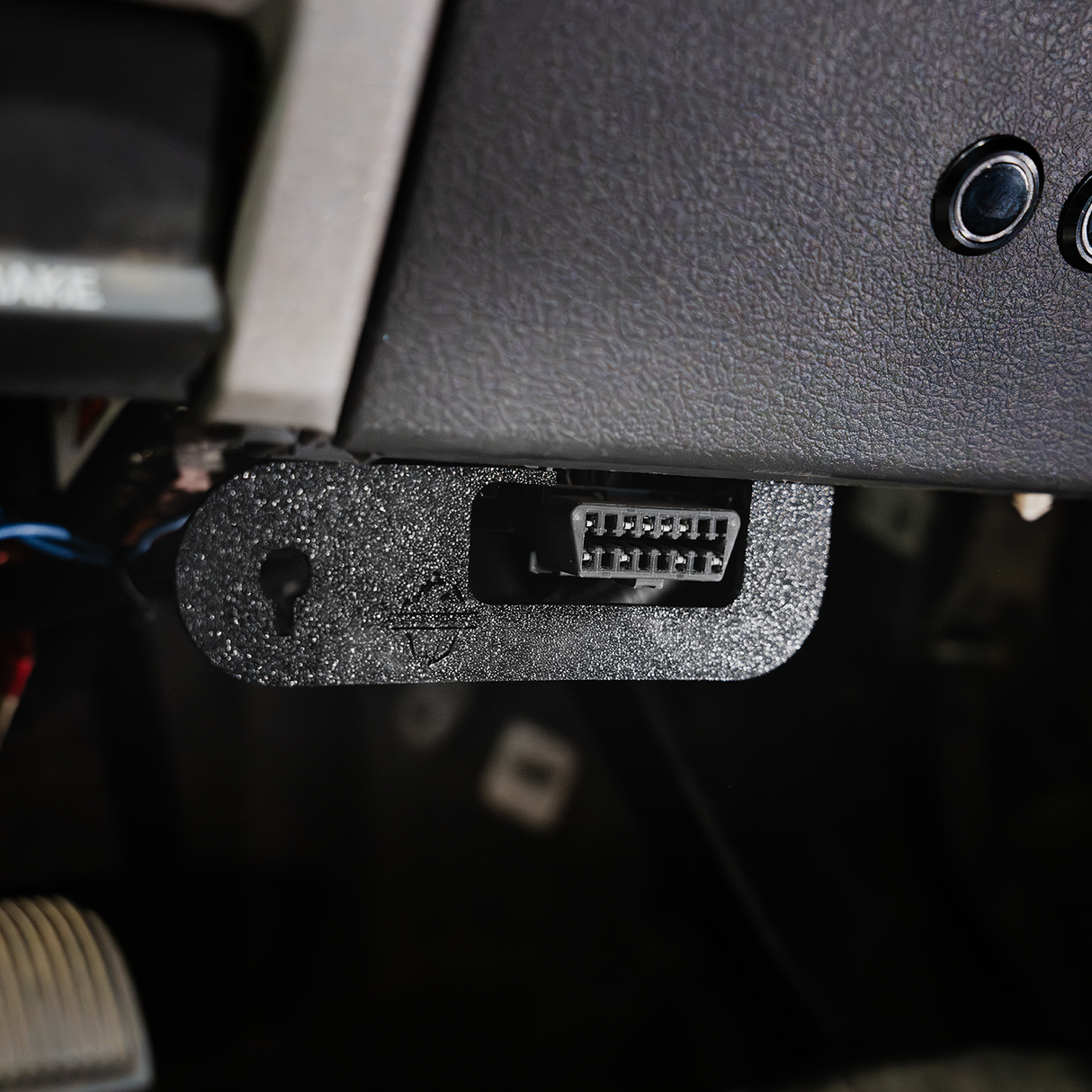 Polar Diesel SOTF Switch Bracket 1999-2022 Ford F250-F550 (PD-9-11134400)