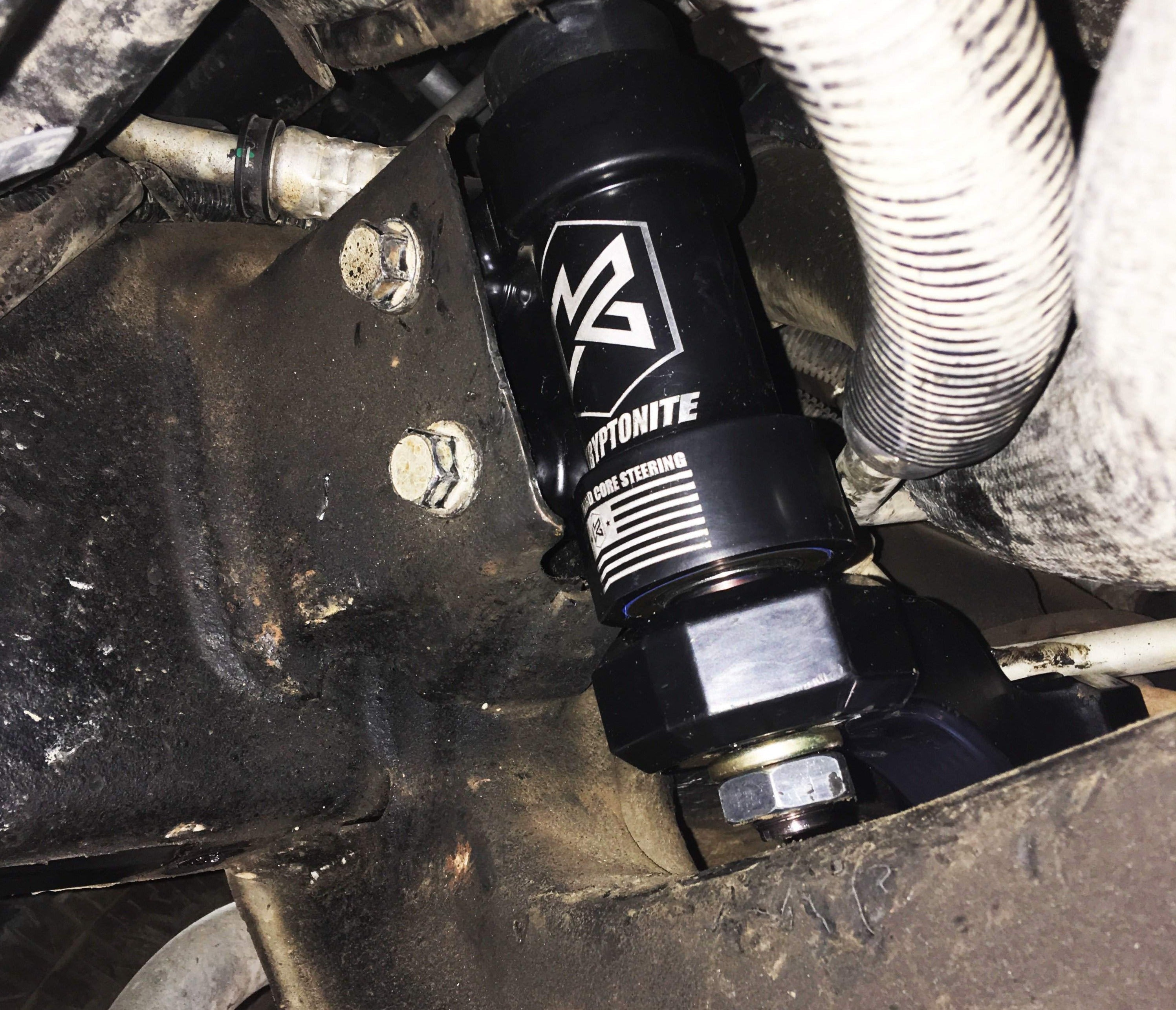 【porte】 SUBURBAN Dirt 2011-2025 Duramax Death Grip Idler Arm Support (KR280) – Dirty