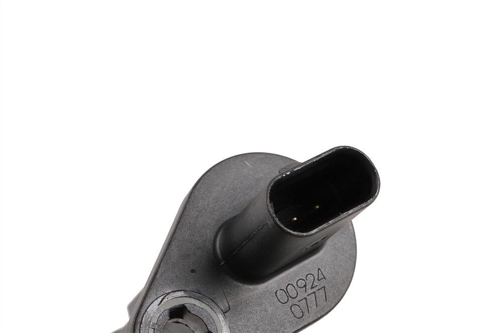 2019-2024 3.0L Duramax Crankshaft Position Sensor (40009075) view 3