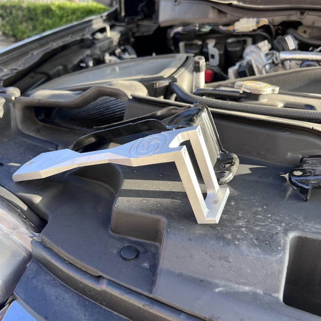 2011-2022 Powerstroke Billet Battery Hold-Down Bracket Set (72-1000)