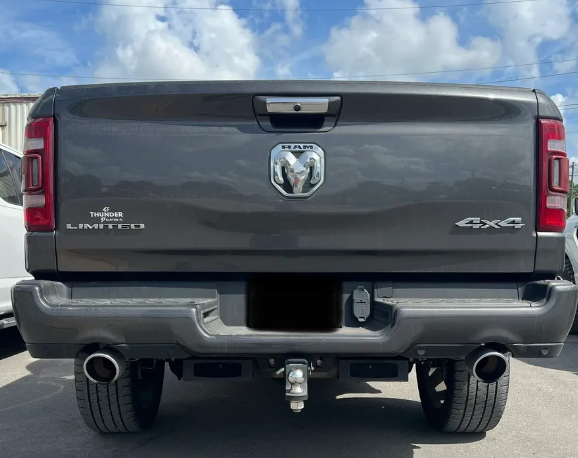 2019-2026 RAM 1500 HITCH BAR ™: FLOOD- RIGID SR-Q PRO 6" Midnight Edition - WITH STANDARD ENDCAP