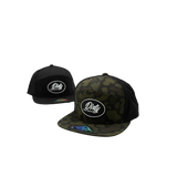 Dirty Diesel Weekender snapback in black and woodland camo